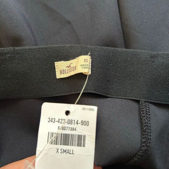 Hollister Black Skater Mini Skirt NWT Size XS - Picture 3 of 6